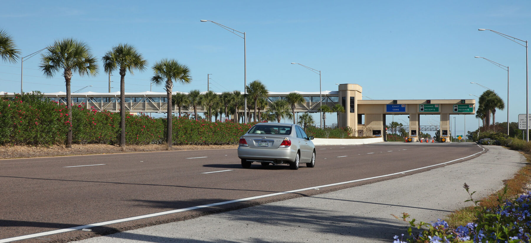 429-toll Vehicle approaching Central Florida Expressway Toll Road 429 toll plaza